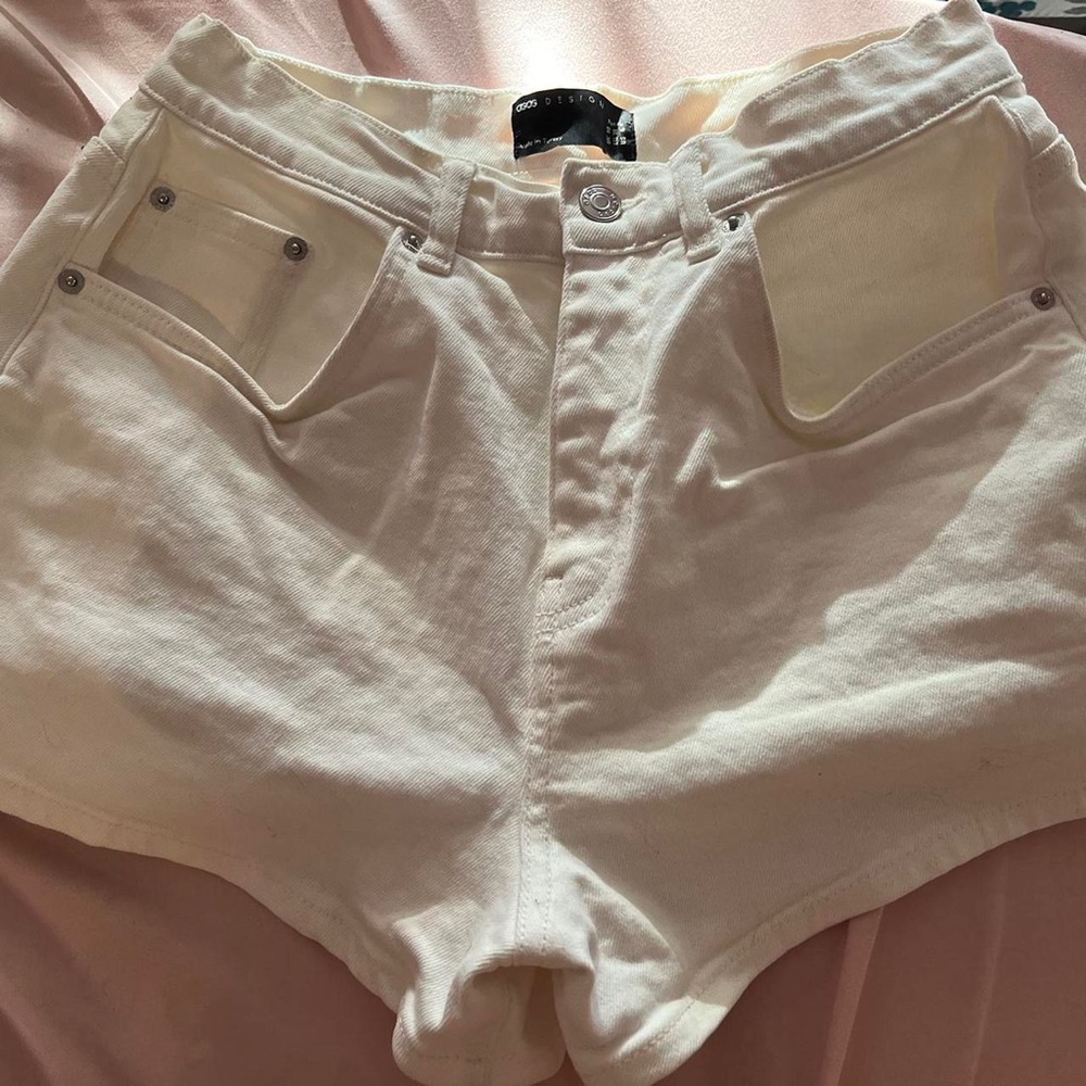 asos design white petite shorts